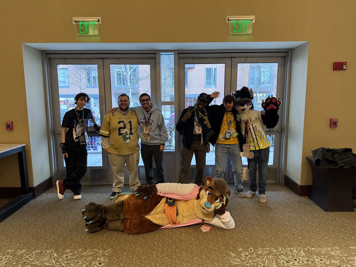 Theo 🔜 FWA tweet media