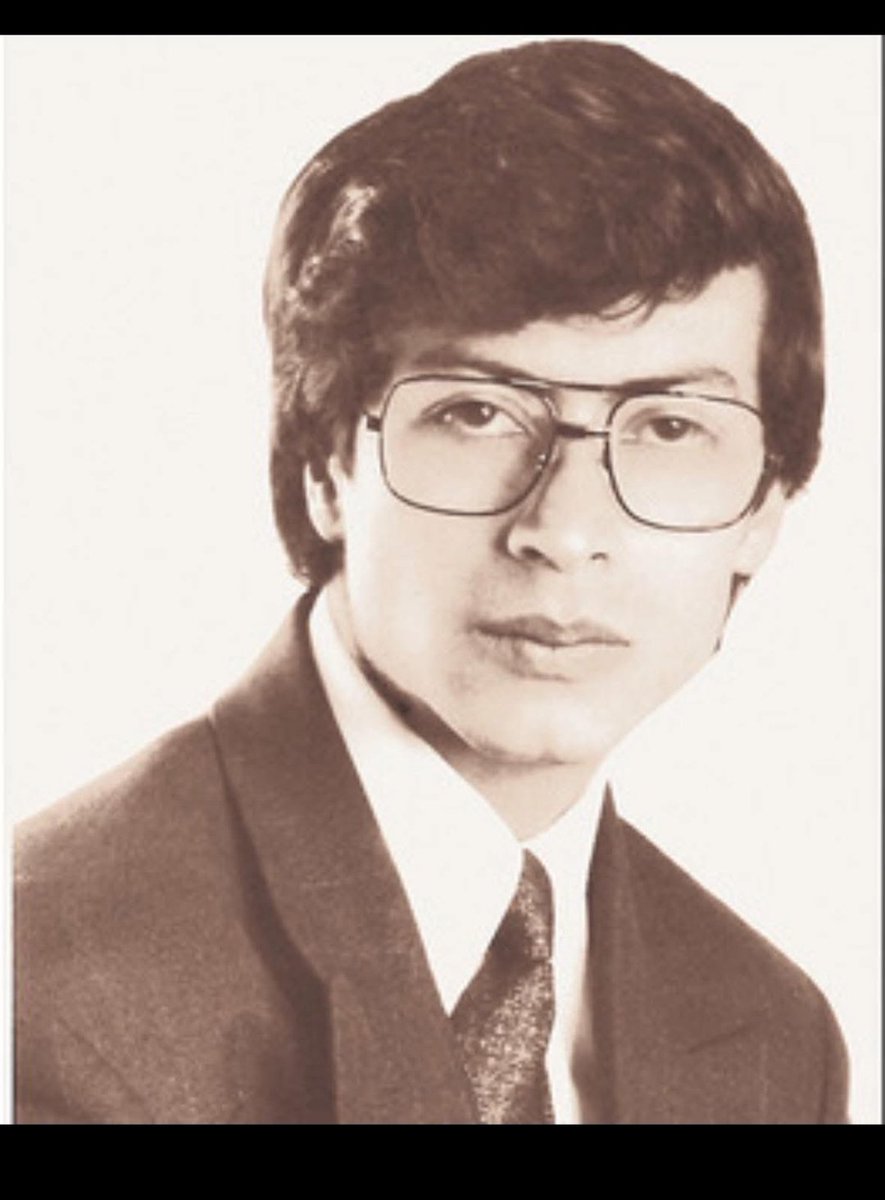 🔥Un hombre que ha entregado su vida a hundir un país en el caos y la dependencia.
Te odiamos <a href="/petrogustavo/">Gustavo Petro</a> 😡