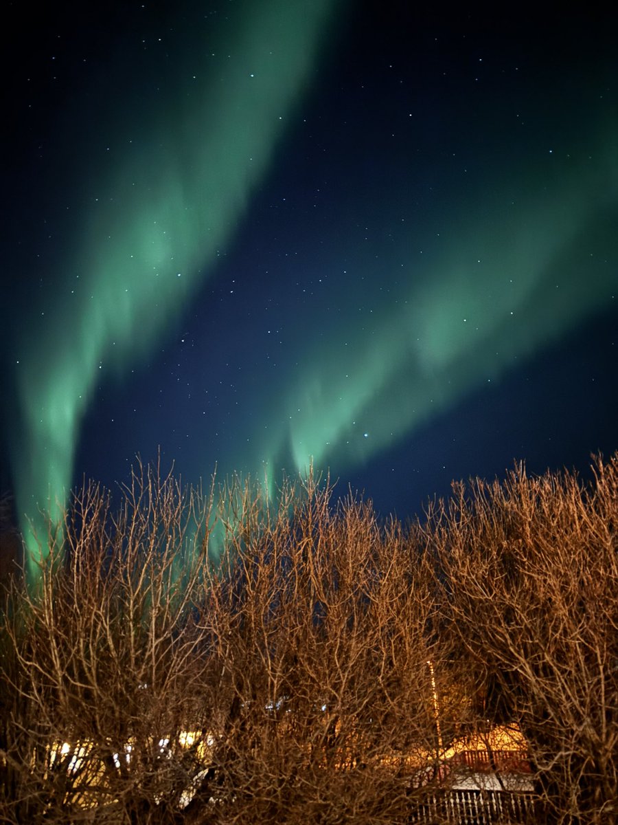 norwara_nirvana's tweet image. คืนนี้โหดมาก 💚💚