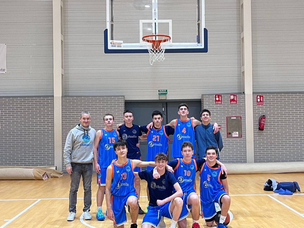 Derrota de nuestros juniors en Terralfas.
Partido donde nos costó jugar en transición y no estuvimos bien de cara al aro. La defensa nos permitió estar en partido pero no fue suficiente. 
Los tiros libres en partidos ajustados pesan mucho.
Felicidades por el trabajo realizado 🫡