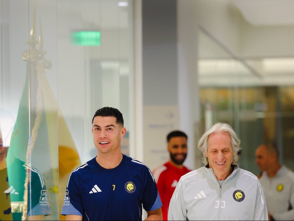 vivaronalldo7's tweet image. 👋🏻