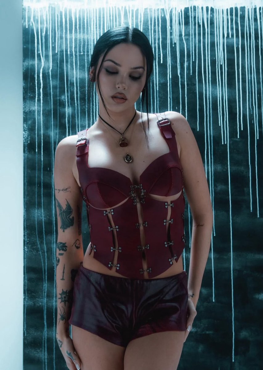 ti 𓆩𑣿𓆪 tweet media