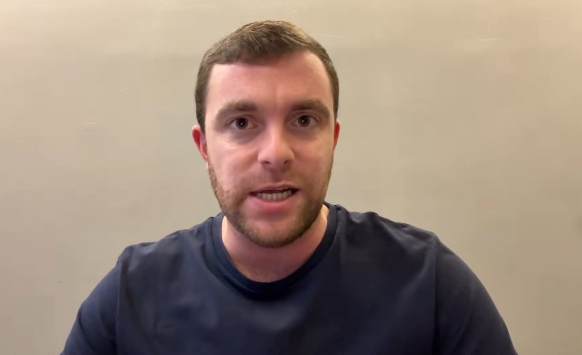 عمرو tweet media