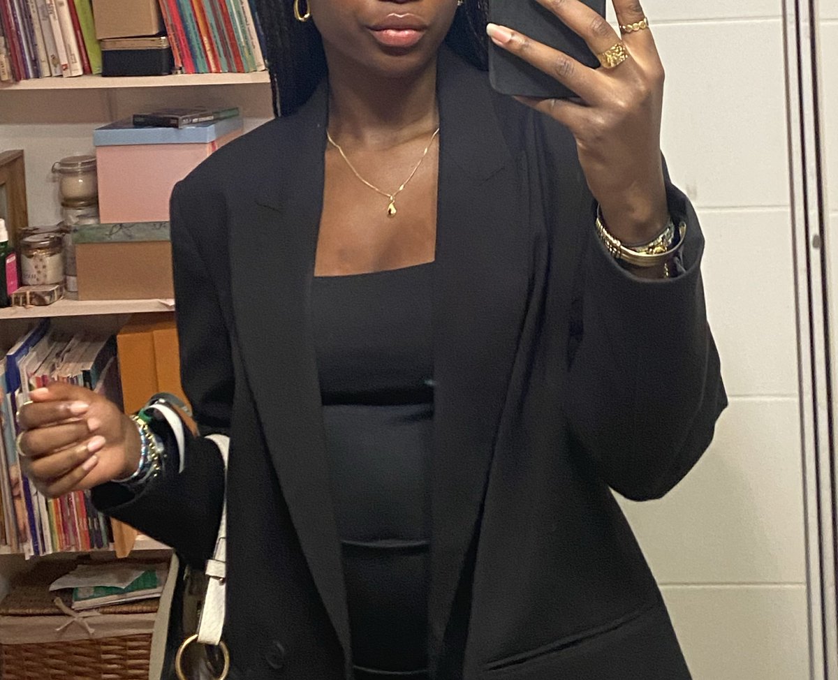 LolaRault0's tweet image. 💋RT GAME 💋

• 5€/5€/5€
• 24h
• 5 commentaires par personnes
• illimité pour les dominas

dépouillez moi cette merde comme il se doit !

#moneyslave #ATM #sugardaddy #toutou #pigeon #soumis #esclave #moneymiss #domina #findom #paypig #cash #paypal #larbin #feet #findom