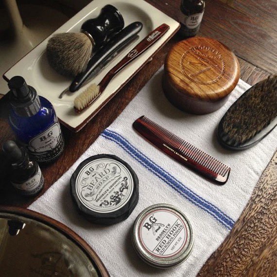 VittorioVitt0ri's tweet image. Fix your sleep, 
lift heavy, 
eat clean, 
groom sharply, 
and dress like you give a damn. 

The world treats you how you present yourself. 

Be undeniable.