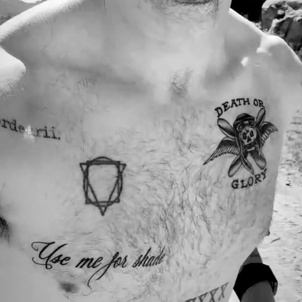 ravibuckleydiaz's tweet image. I’ll never get over the fact that Buck now canonically has a chest tattoo that says “use me for shade”