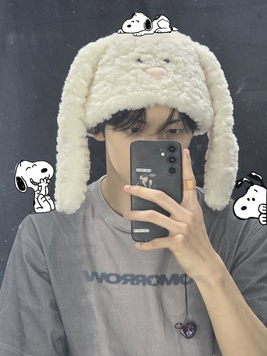 hrly soobin & snoopy 🖇️ tweet media