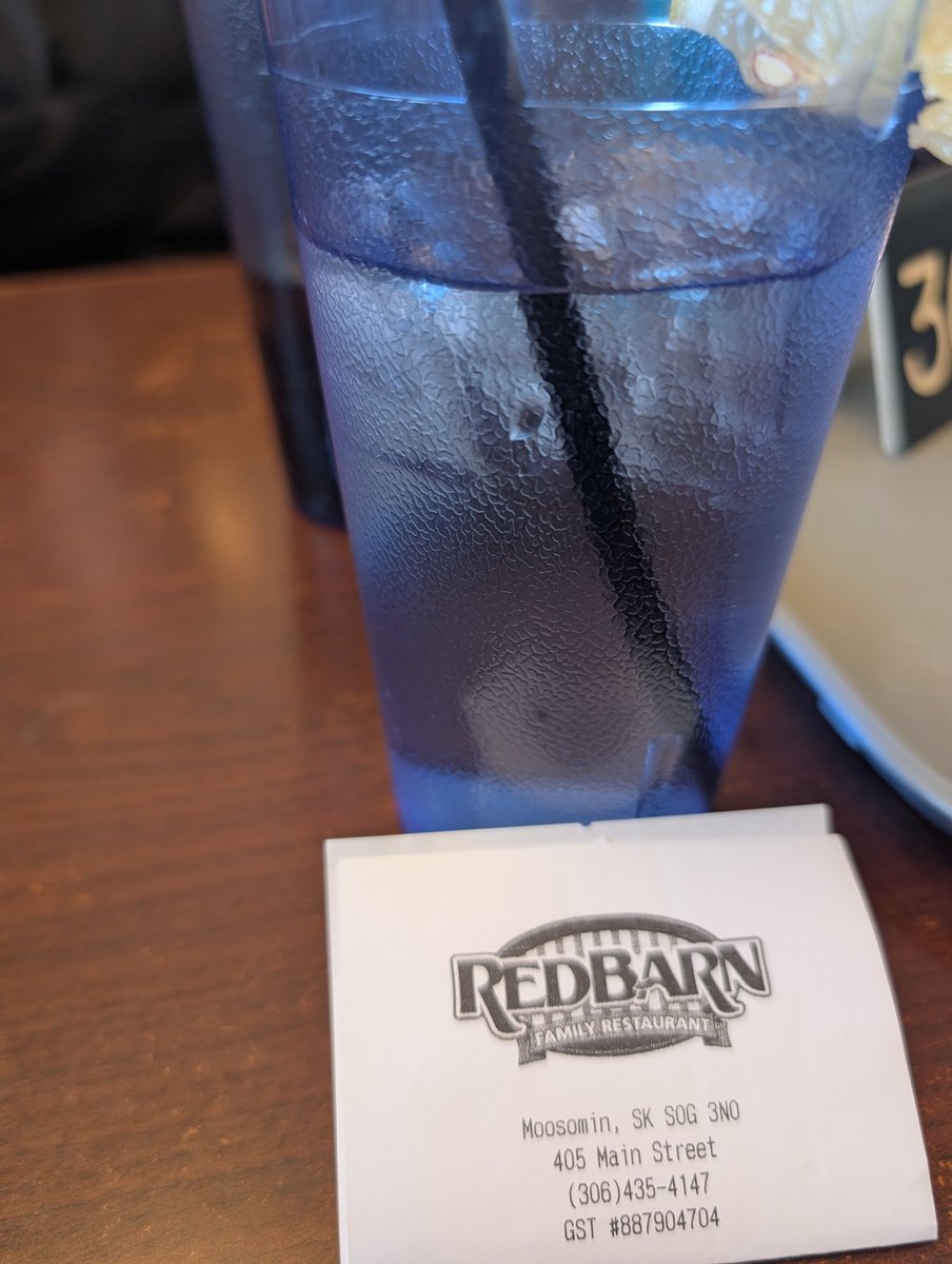 ericcellis's tweet photo. @RadioClayton shout-out to the Red Barn Family Restaurant in Moosomin IYKYK #PlasticCups #RandomMondayShoutout https://t.co/fOyKnB2ARm