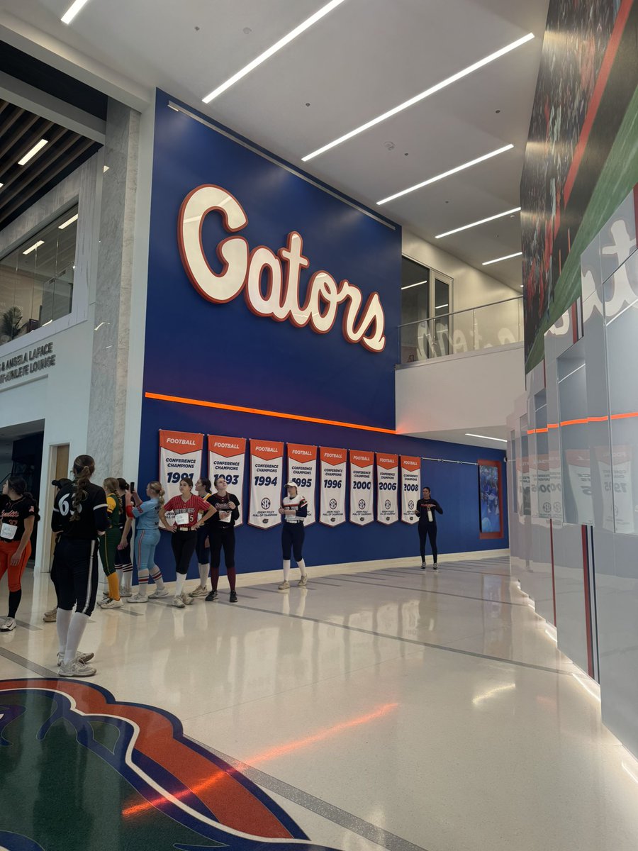 MaiseyMcCarty55's tweet image. Thank you @GatorsSB for a wonderful camp yesterday! I enjoyed learning and working with all your coaches and players on all parts of the game! The facilities were amazing as well as everything your program has to offer! Go gators 💙🐊🧡!! @_TimWalton @Coach_AT @svanbrak…