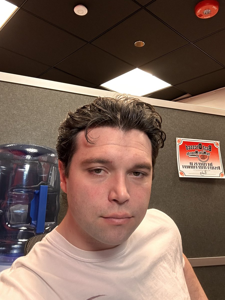 Office Gamer tweet media