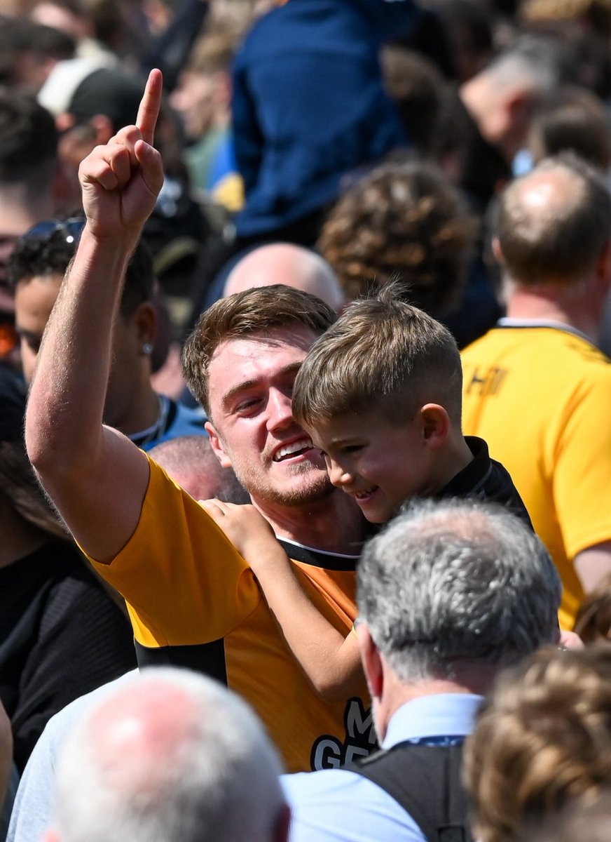 Lisa Pope tweet media