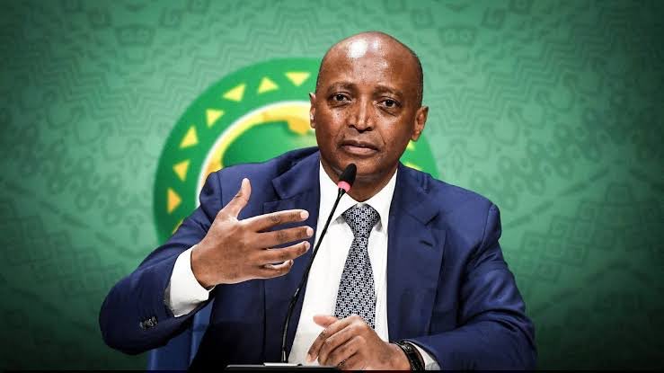 MbuyiseniNdlozi's tweet image. Ntate Motsepe 💐here are your flowers. 

You make us proud to be African.