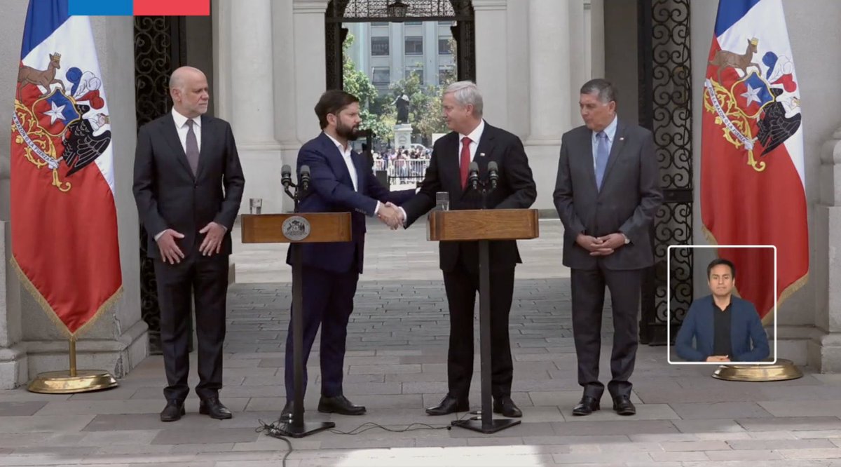 Impensado ver esto en otros países. El bien común es superior a cualquier ideología y esto nos hace diferentes. Orgullosa de ser chilena #IncendiosForestales