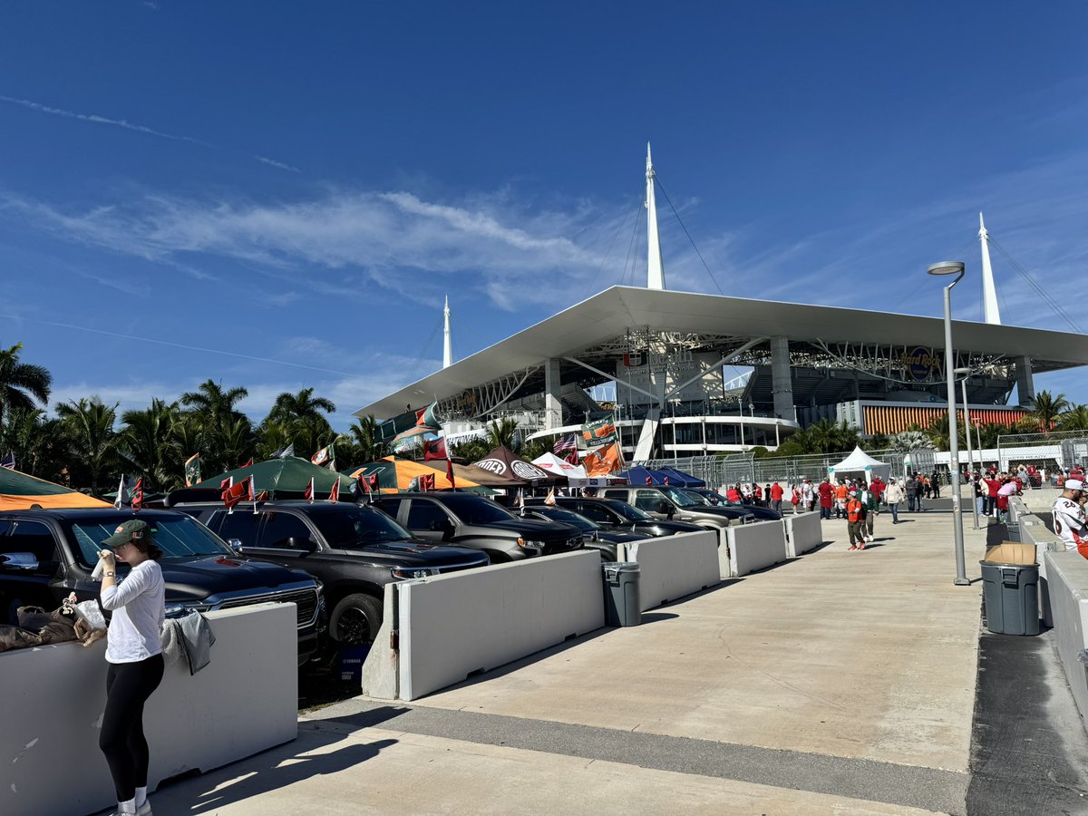 Chip Jones tweet media