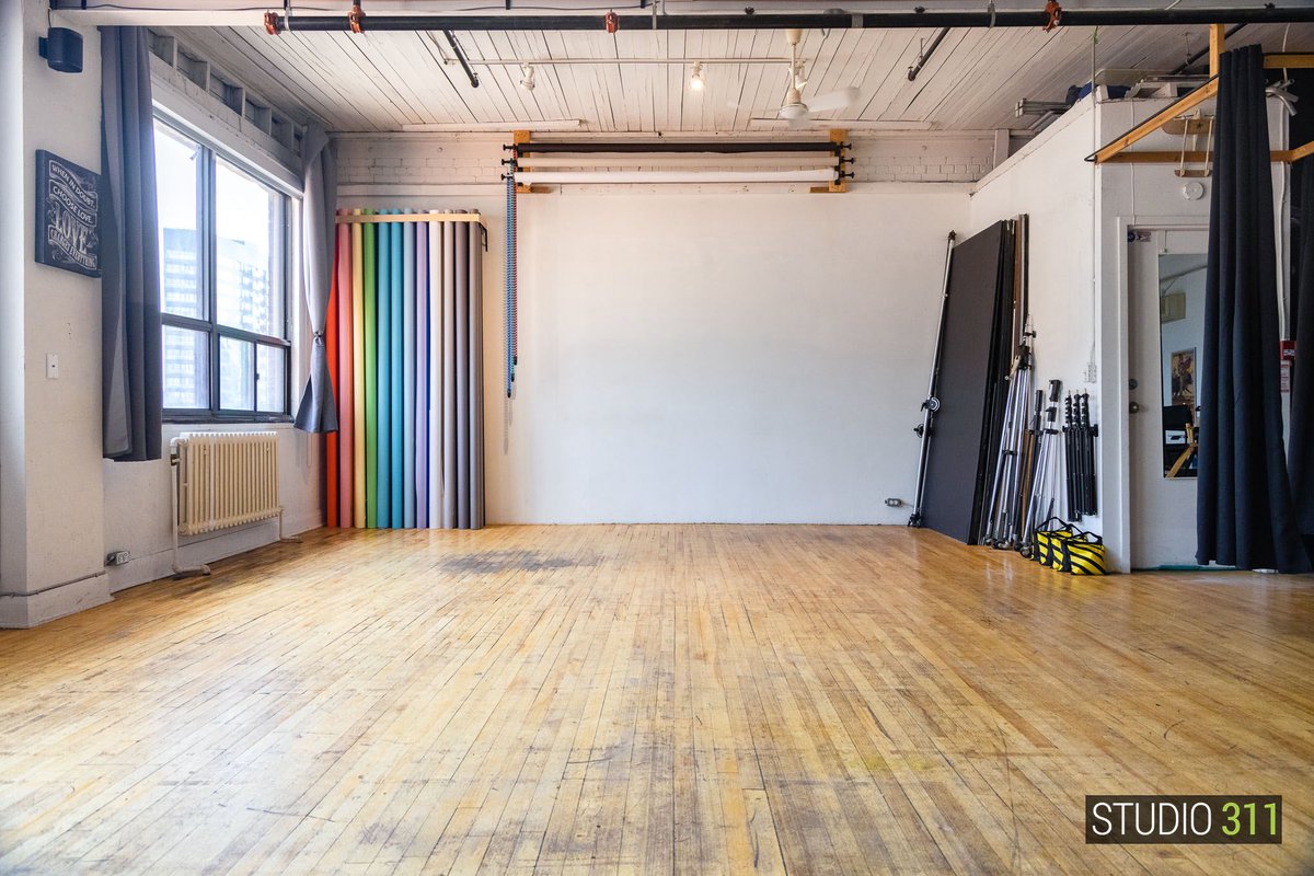 Studio311_ca's tweet photo. Strong visuals. Clean concepts. Focused creative work.

If you’re planning campaigns, lookbooks, or content for 2026, #Studio311 is ready when you are!

📸 Book your studio rental at https://t.co/HM8PhlpTfw 

#TorontoModel #TorontoPhotography #TorontoInfluencer https://t.co/dn5BjwAl5p