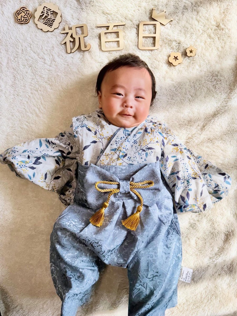 xmi10's tweet photo. 百日おめでとう！
欲張りな母ちゃんで
いろんなパターンを撮った🤣
息子よ、可愛い過ぎるぞ🥹🩵🖤
元気に逞しく育ったね♡ https://t.co/OcJlp0mKdY