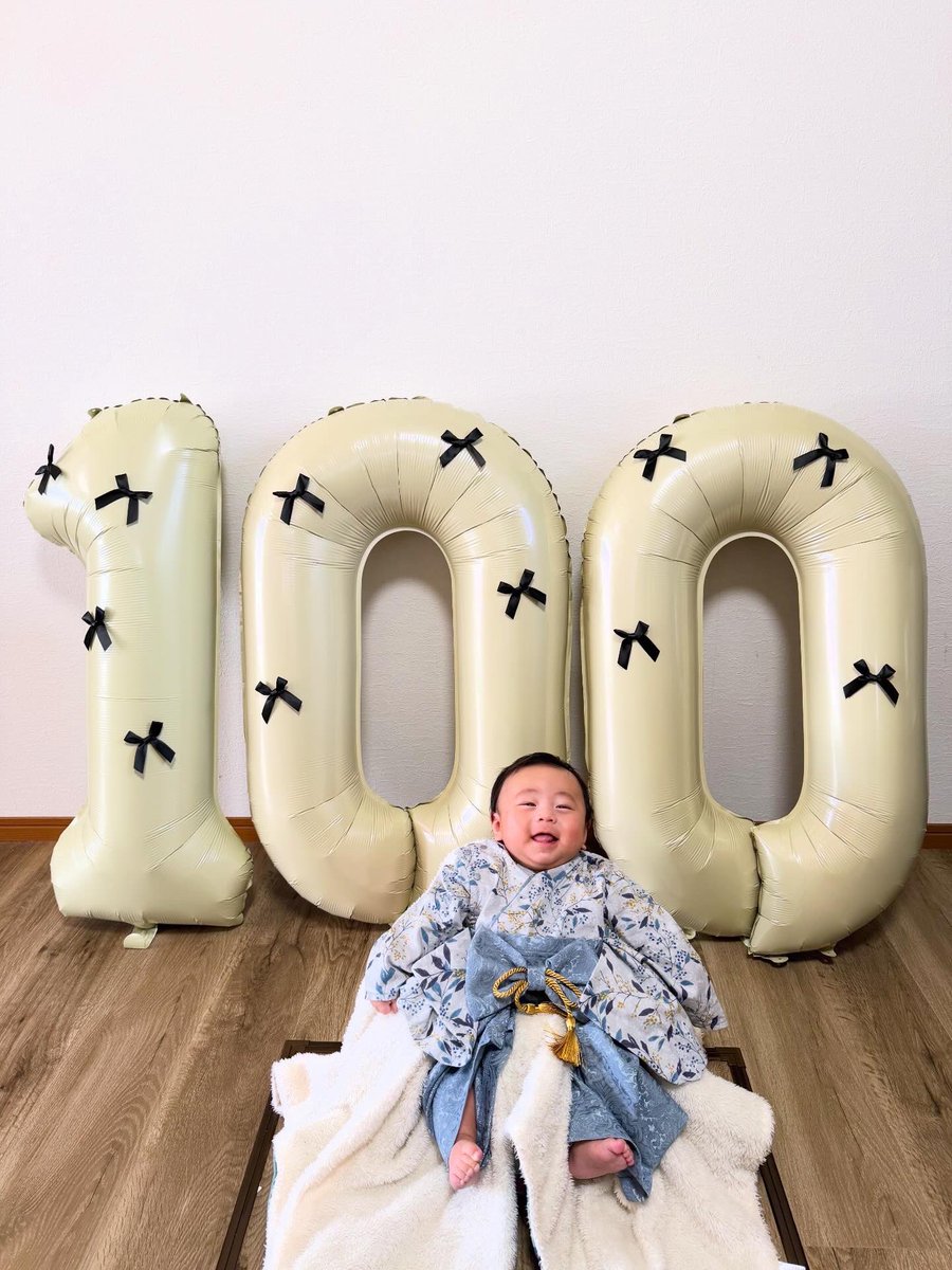 xmi10's tweet photo. 百日おめでとう！
欲張りな母ちゃんで
いろんなパターンを撮った🤣
息子よ、可愛い過ぎるぞ🥹🩵🖤
元気に逞しく育ったね♡ https://t.co/OcJlp0mKdY