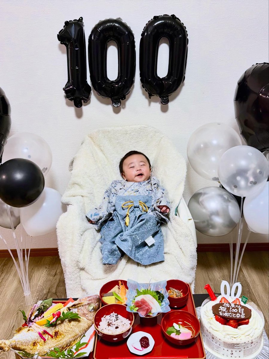 xmi10's tweet photo. 百日おめでとう！
欲張りな母ちゃんで
いろんなパターンを撮った🤣
息子よ、可愛い過ぎるぞ🥹🩵🖤
元気に逞しく育ったね♡ https://t.co/OcJlp0mKdY
