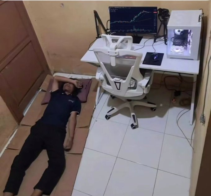 devmakesit's tweet image. 🗣️ : You got lucky 

The luck 👀