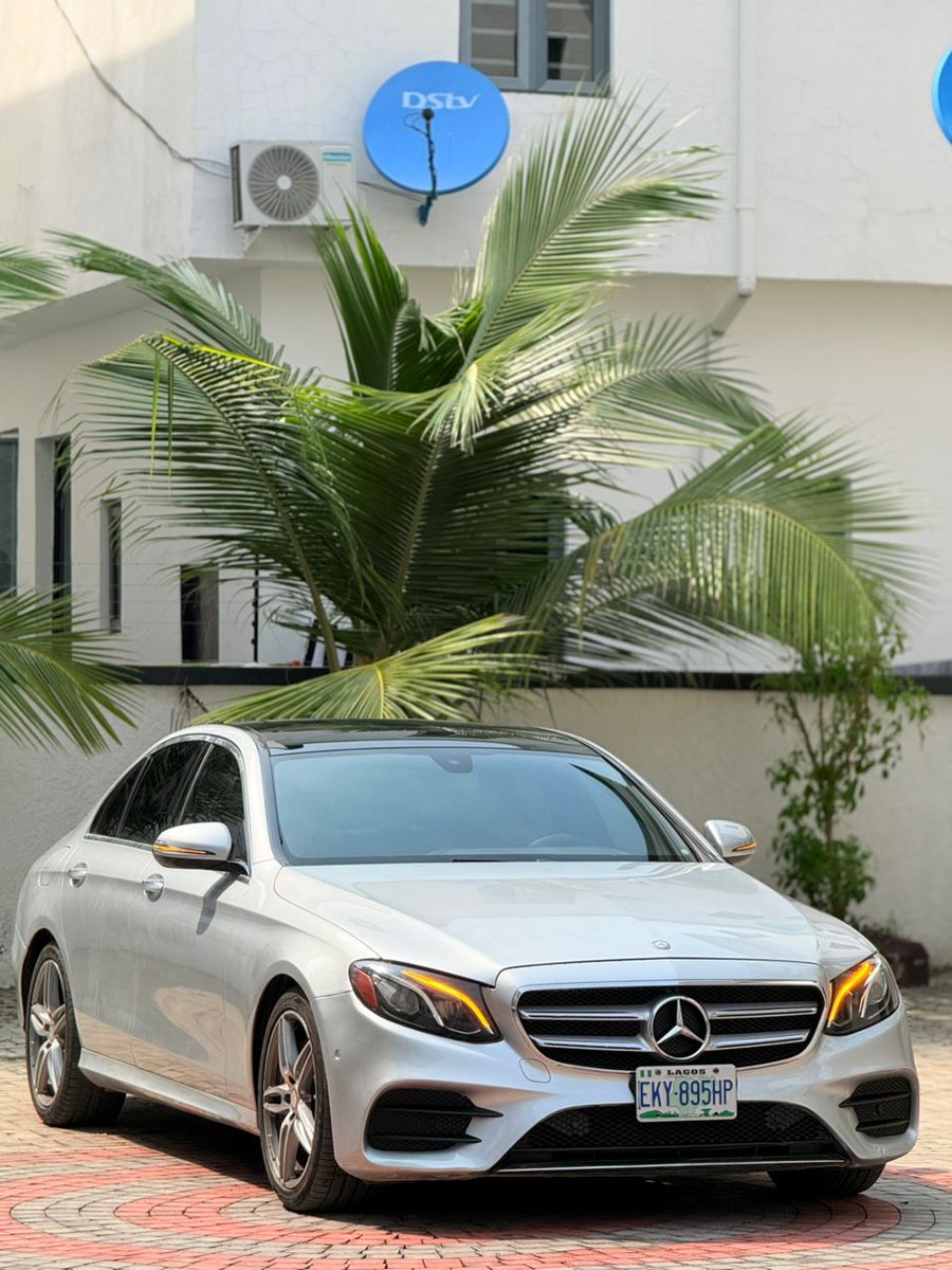 Wizarab10's tweet photo. They said I should be posting more cars. Car you don't buy today, will be out of reach next year.

Since we are here,

2017 Mercedes-Benz E 300 
price - N28m
Mileage - 70k miles
Location - Lagos

DM if interested. https://t.co/lyEA3v0sz8