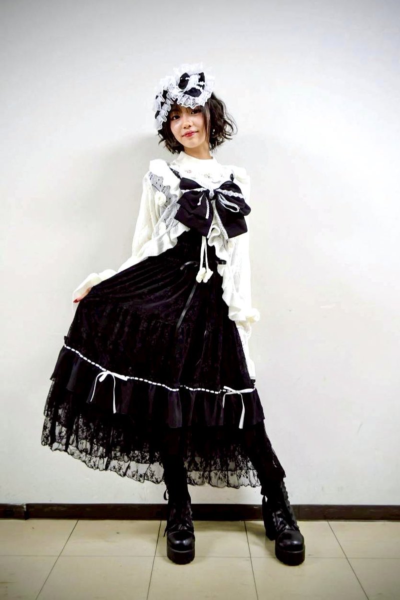 suzumemomo_sky's tweet photo. 🌸《Your Stage.》🌸
@yourstage__
#YourStage.
🌹axes femme🌹
@axesfemme_tweet
#axesfemme
🎀着用衣装🎀
リボンセットレースワンピース
おはなフリルモヘアニットカーディガン https://t.co/Bgzd18jpW1