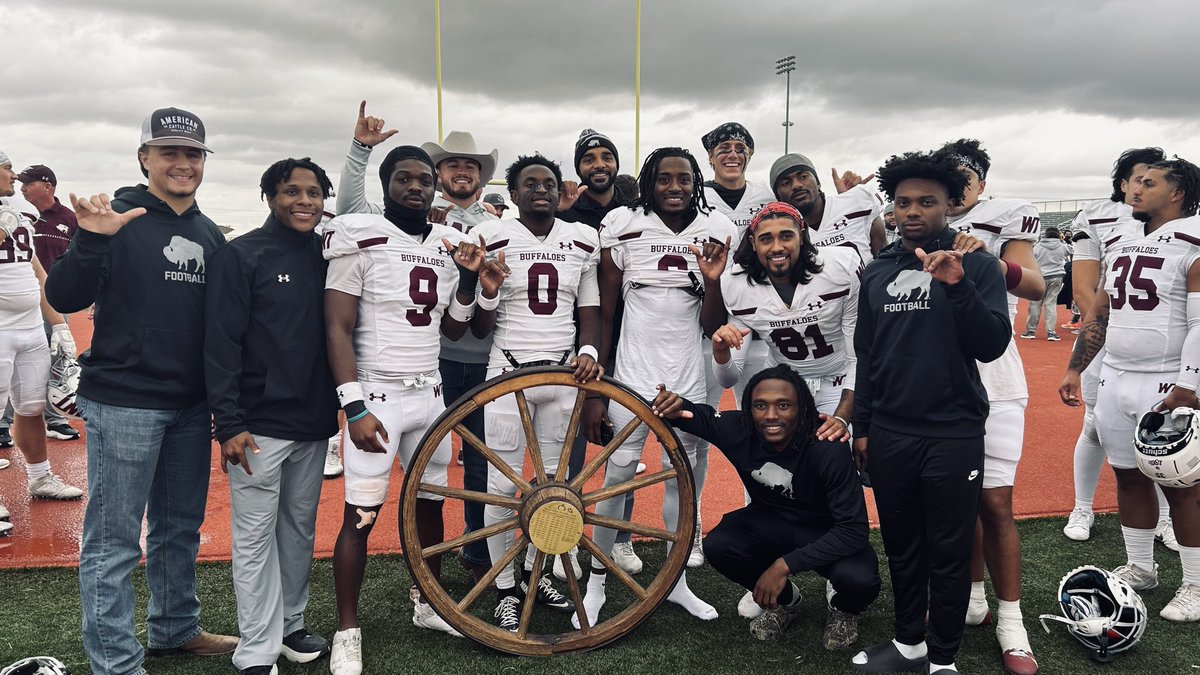 _CoachRuss_'s tweet image. To WT - From the growth, to the challenges, to the love, and everything in between the 3 yrs at WT helped me grow as a coach but maybe more importantly, as a person. I will miss the boys but this ain’t the end of our relationships. Future is bright for all of y’all! Go Buffs 🦬