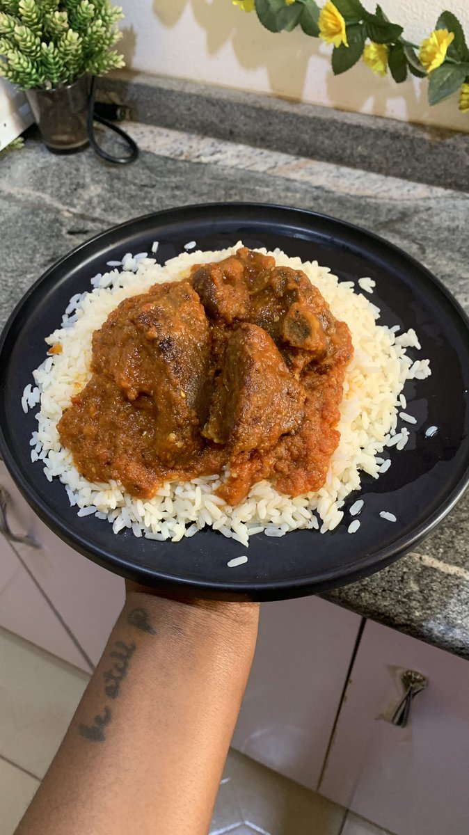 TokyosBite's tweet image. Rice and stew before nap😋😌