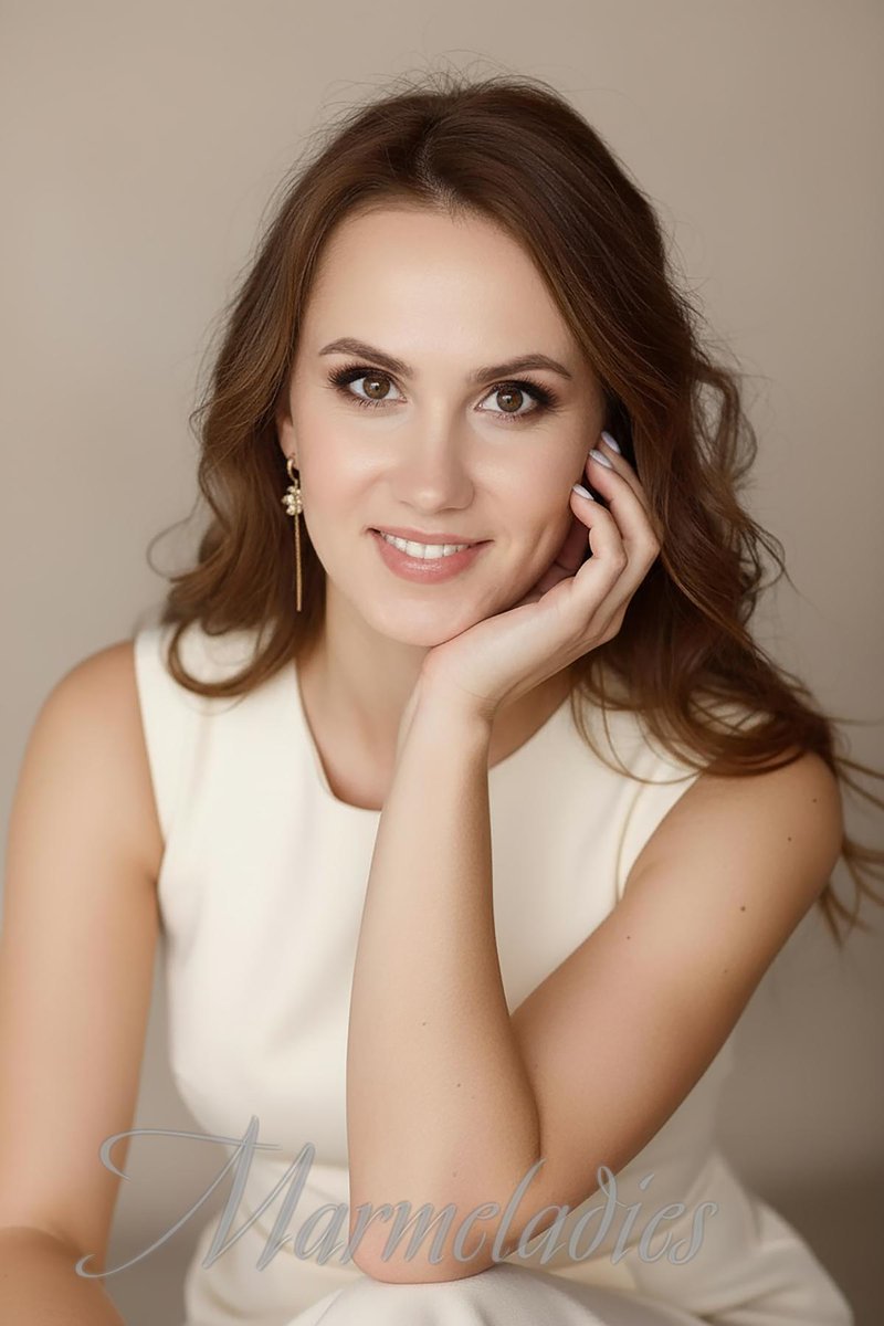 Marmeladies_'s tweet image. Irina, 42 💚
Romantic, gentle, active. Loves sports, cooking, and honest connections.
Looking for a smart, kind man ready for real feelings — not just messages.

🔗 marmeladies.com/profile.php?ID… 
#Marmeladies #dating #realconnection