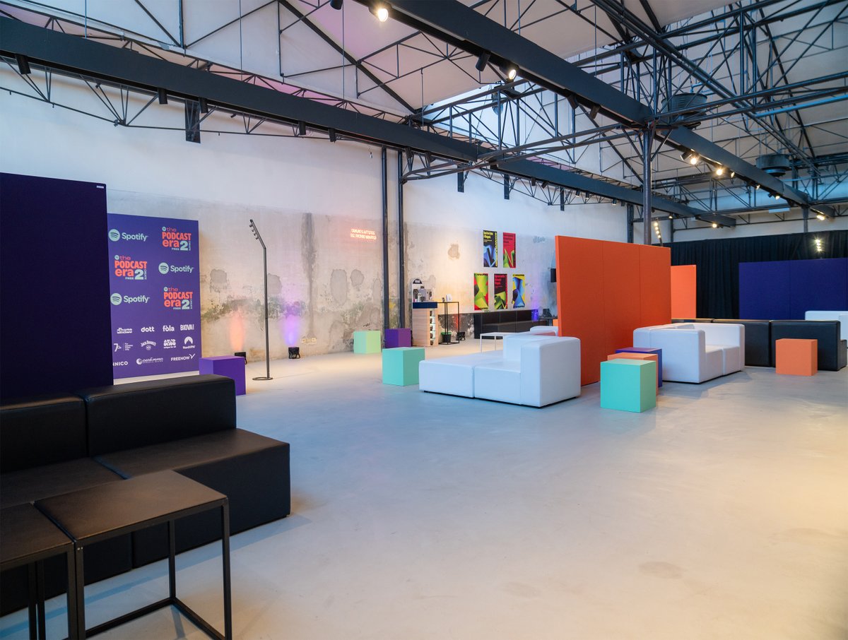 OudimmoAcoustic's tweet photo. Per l’evento di Spotify “ The Podcast Era “ abbiamo trattato acusticamente le sale con i nostri divisori con aggancio magnetico AkuPan® Screen FireSafe.

https://t.co/zWCxYAezhW https://t.co/1UBgcDPTPF