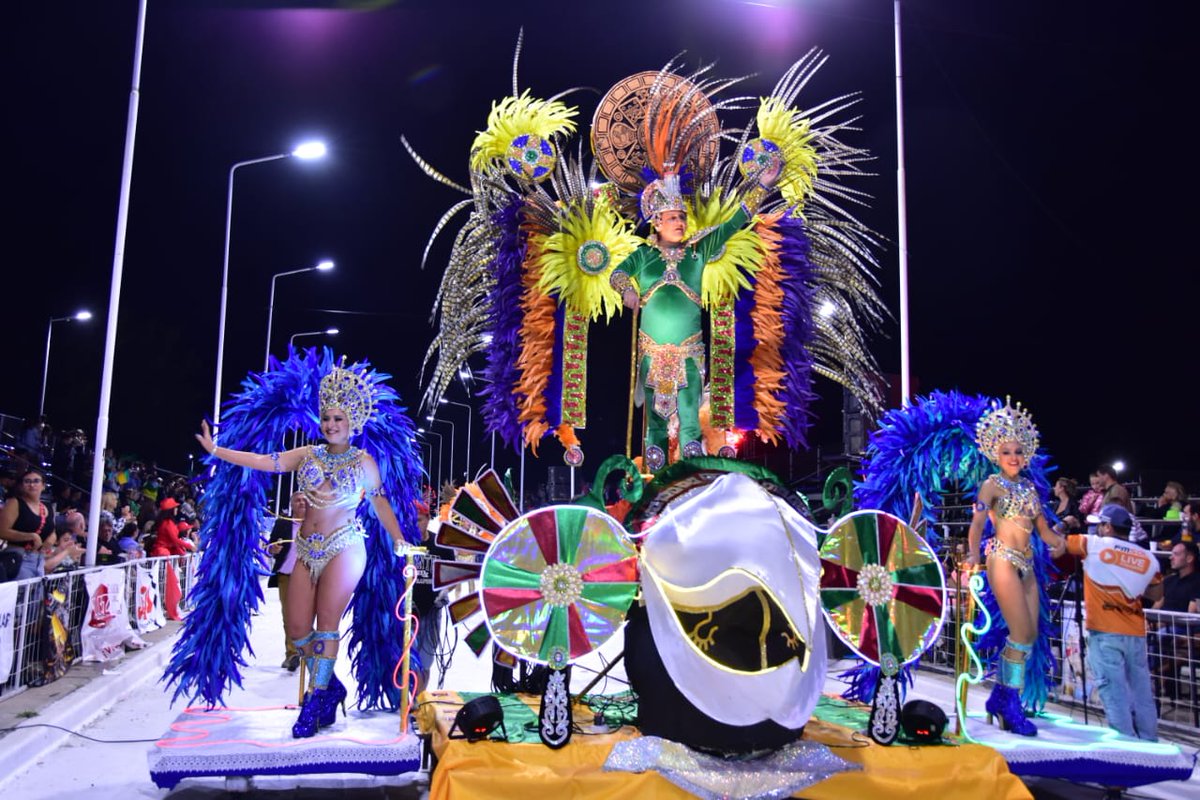 Primera noche del carnaval más pasional del país.