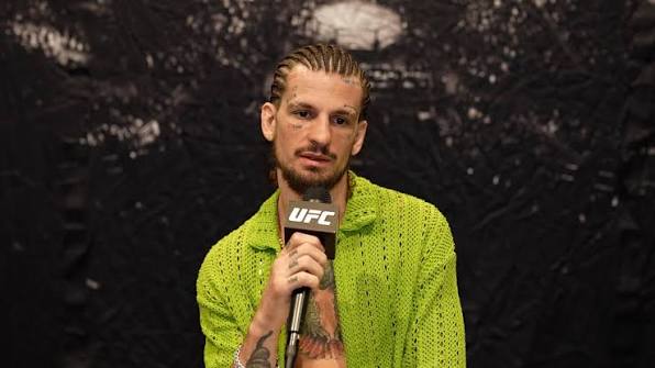 DovySimuMMA's tweet image. Sean O’Malley on fighters complaining about UFC pay 💰

“People complain, ‘I’m only getting paid 10 and 10.’ —You have to build your name up, bring value to the promotion. If you don’t want to make $50,000 a fight, go work at Target. No one’s forcing you to fight.”