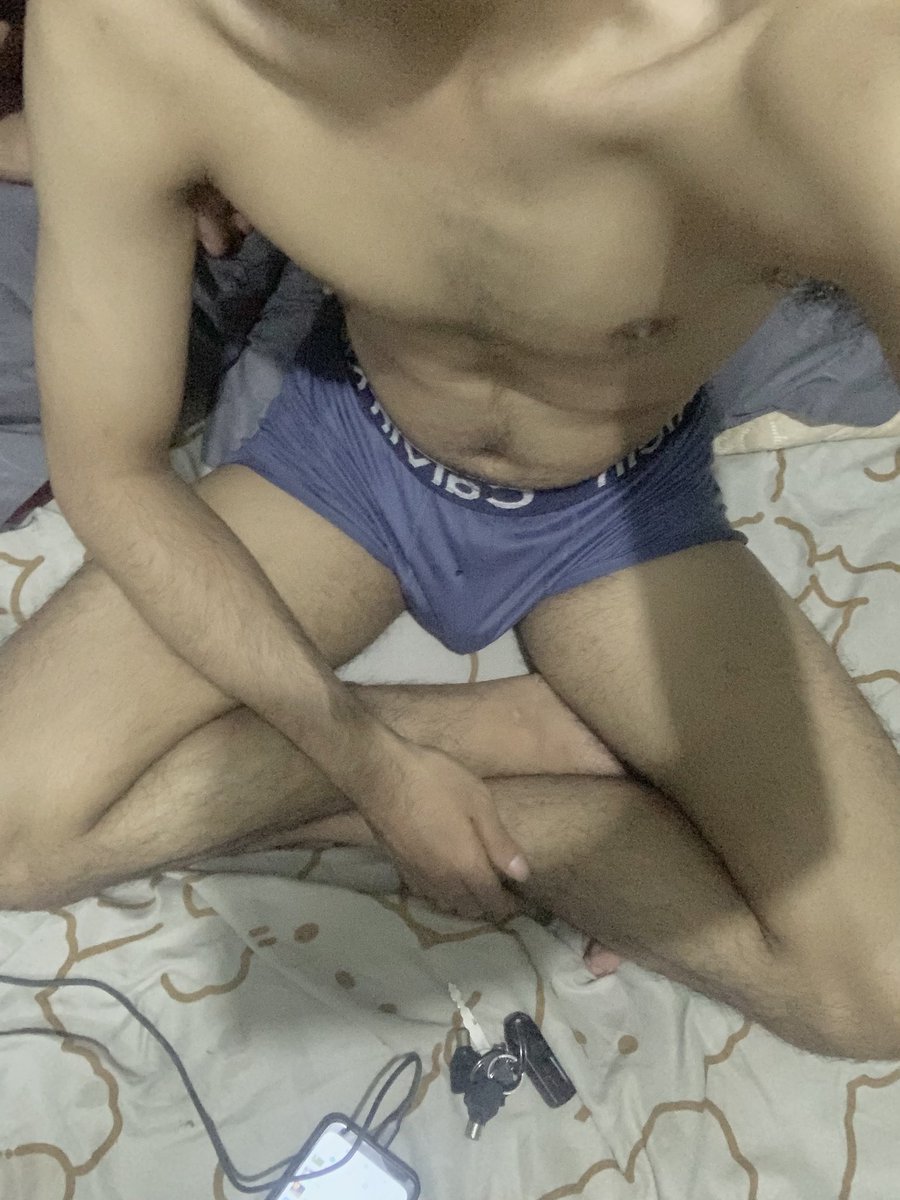 Inisial_R tweet media