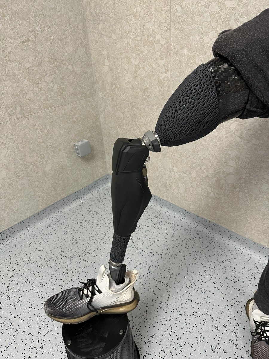 formlabs's tweet photo. Digital fabrication is reshaping modern rehabilitation and nowhere is that more visible than in Ukraine. @superhumans_com in Lviv, clinicians combine 3D printing with prosthetics. Formlabs CEO @MaxLobovsky was struck by facility defined not by loss, but by what’s being rebuilt. https://t.co/g3UMMs9Oqh