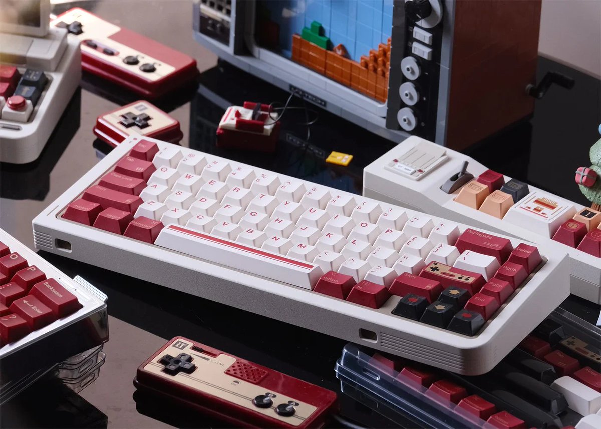 きゃんわいー🥹 これ数十年なったら白いキー黄ばまないかな…（黄ばんで