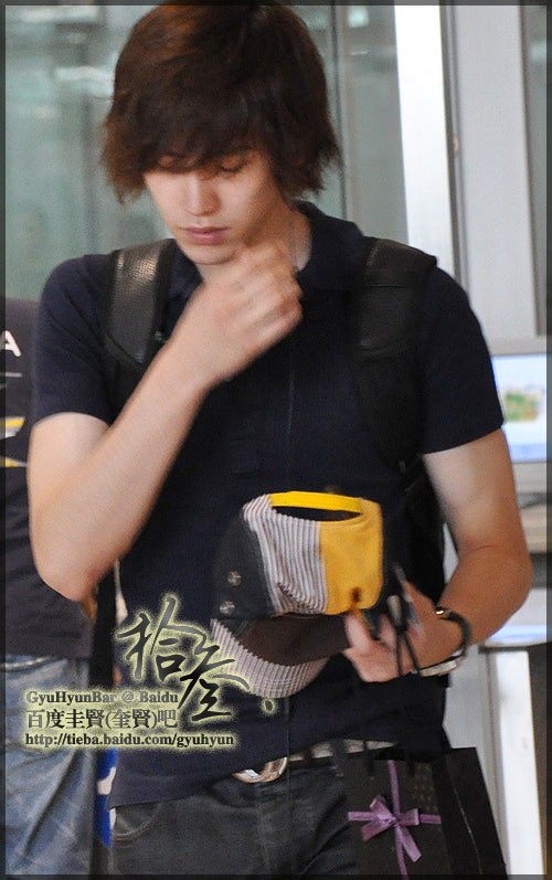 규혀니 애기장발늑대 시절 못 본 사람 없게 해주세요…❤️‍🔥