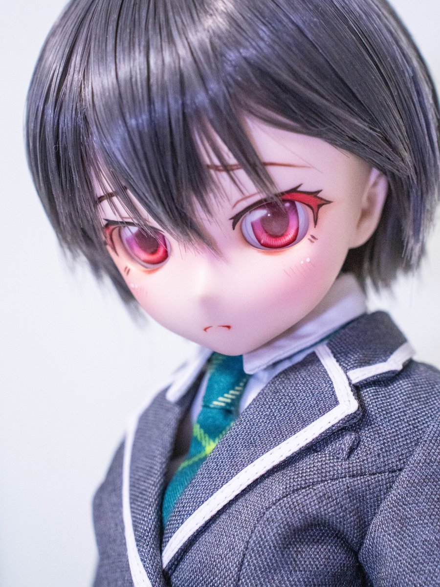 #おはドル
昨日登場した新しい子は、自分でカスタムした28っ子【ユウレイ】でした〜
泣き出しそうな可憐な子です〜🥺
ともりんにそっくりね～
きゃわいいいいいいい～
#MyGO #あかいろっ子