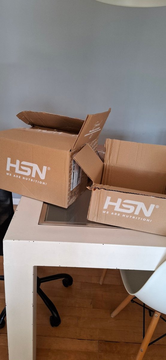 david_molinam's tweet photo. @HSNstore os recomendé en mi piso y ahora todos compran vuestras protes 😂 https://t.co/T9gL8O7Tp8