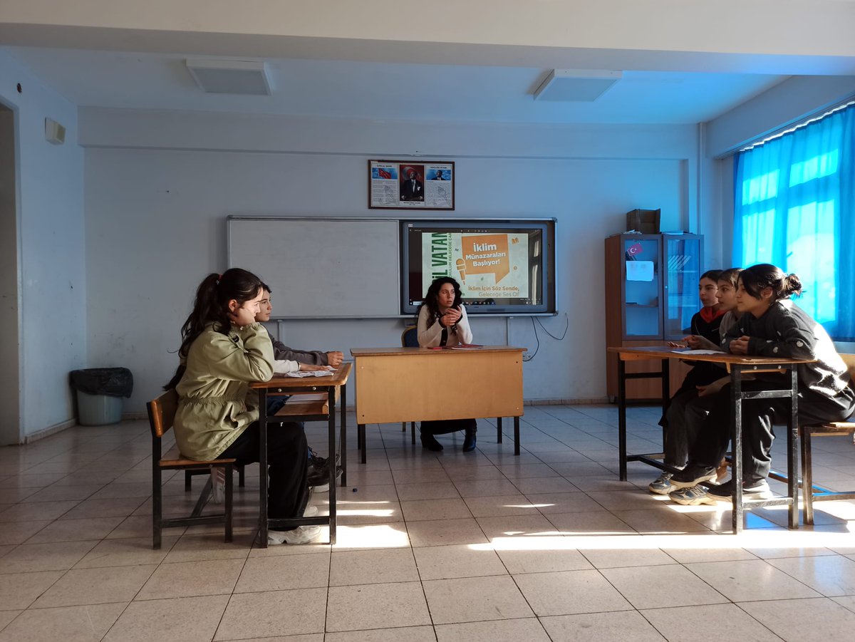 Yeşil Vatan-Benim Okulum Geleceğe Çare Projesi'nde, Ocak ayının teması olan "İklim Değişikliği Ayı" kapsamında okulumuzda etkinlikler gerçekleştirildi.
#İklimMünazaraları
#SözİklimElçilerinde
#YeşilVatan
<a href="/Diyarbakirmem/">Diyarbakır İl Millî Eğitim Müdürlüğü</a> 
<a href="/sadoglu_salih/">Salih Sadoğlu</a> 
<a href="/CermikMEM/">Çermik Milli Eğitim Müdürlüğü</a>