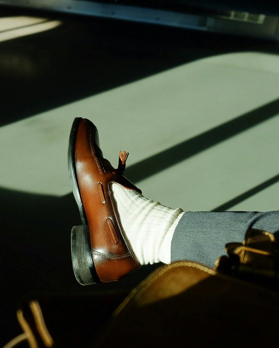 ECSEVENSEVEN's tweet image. Gentleman’s Rule: True elegance begins with the things unseen. Invest in the foundation of your confidence. • #Menswear #Quality #Gentlemen • 🐺