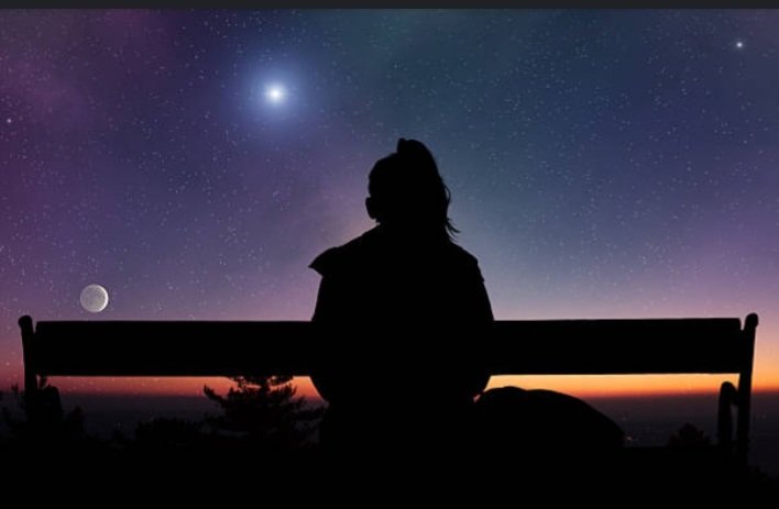 Apartas las nubes grises
¡Oh, mi Estrellita del Norte!
Eres esencia y soporte
en mis horas más felices;
Toca mi alma lo que dices
con tu mágica escritura
porque eres sueño y ternura 
que desparrama frescor
¡Ay, Estrella del amor,
sos mi antídoto que cura!
#DécimasDelAlma ❤️✍️