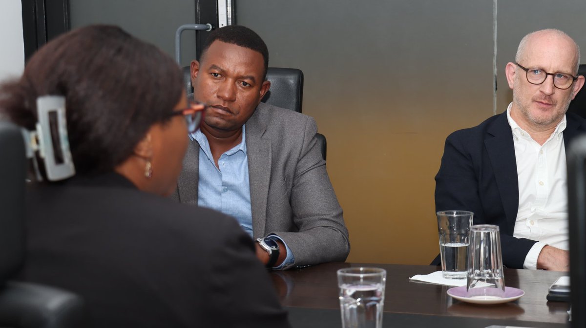 KNCHR tweet media