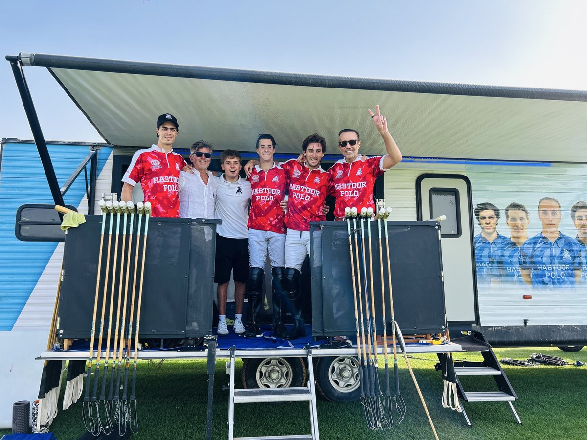 قدم فريق حبتور بولو أداءً رائعاً في مباراته أمام جهانغيري بولو، التي انتهت بفوز مستحق بنتيجة 12–8 ضمن منافسات الكأس الفضية 2026. أظهر اللاعبون تركيزاً عالياً وروح تعاون مميزة، ونحن متحمسون لنهائي البطولة.