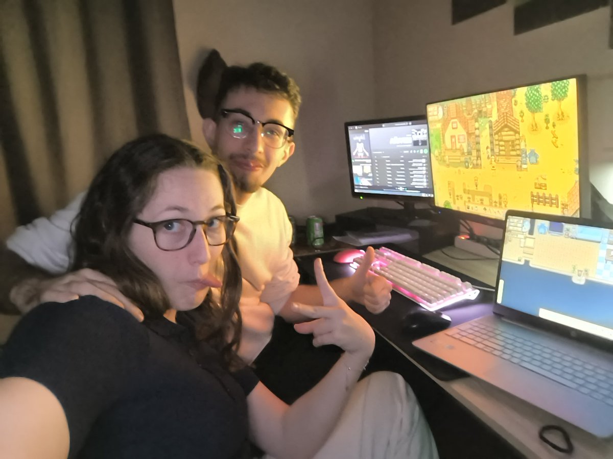 Davitron4 tweet media