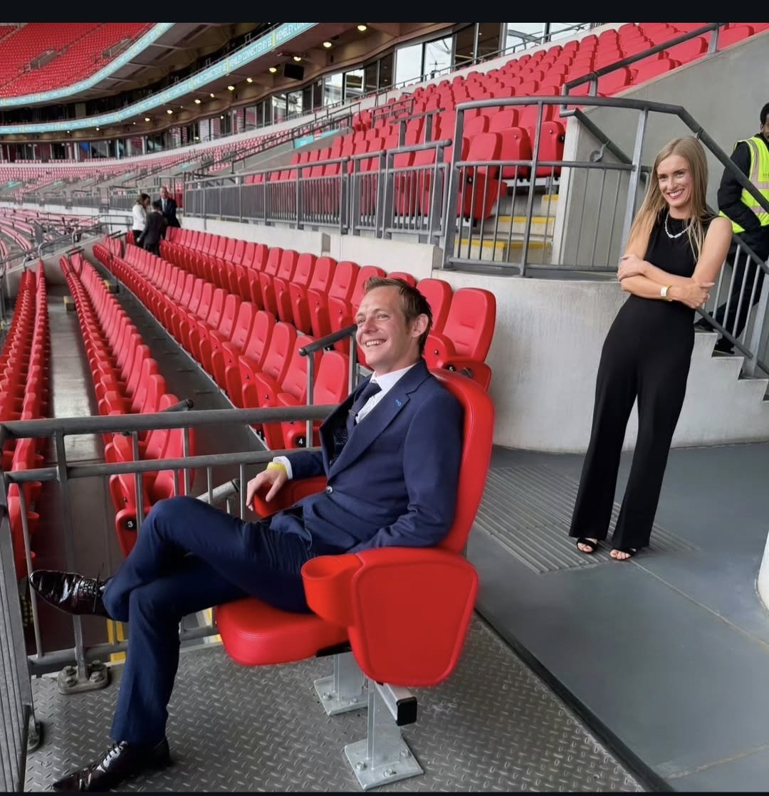 Tom Halloway tweet media