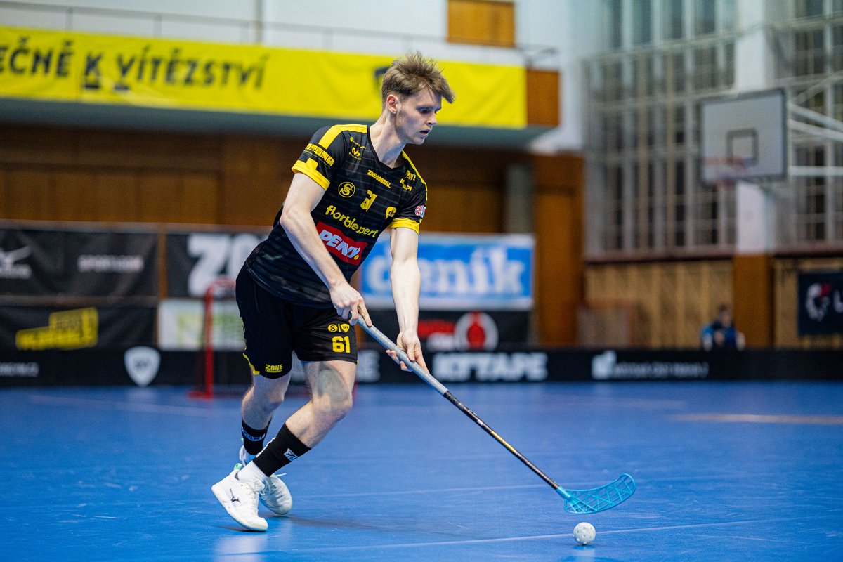 🗣️ Antonín Pražák: "Neproměněné šance jsou náš nekonečný příběh." #floorball #livesportsuperliga

💬 Ohlasy 20letého obránce po prohře s Libercem najdete na 1url.cz/lJmcm