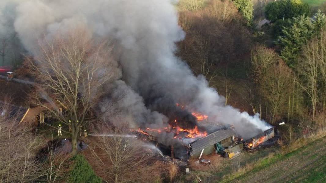 Pand in Velswijk gesloten na vondst van drugslab