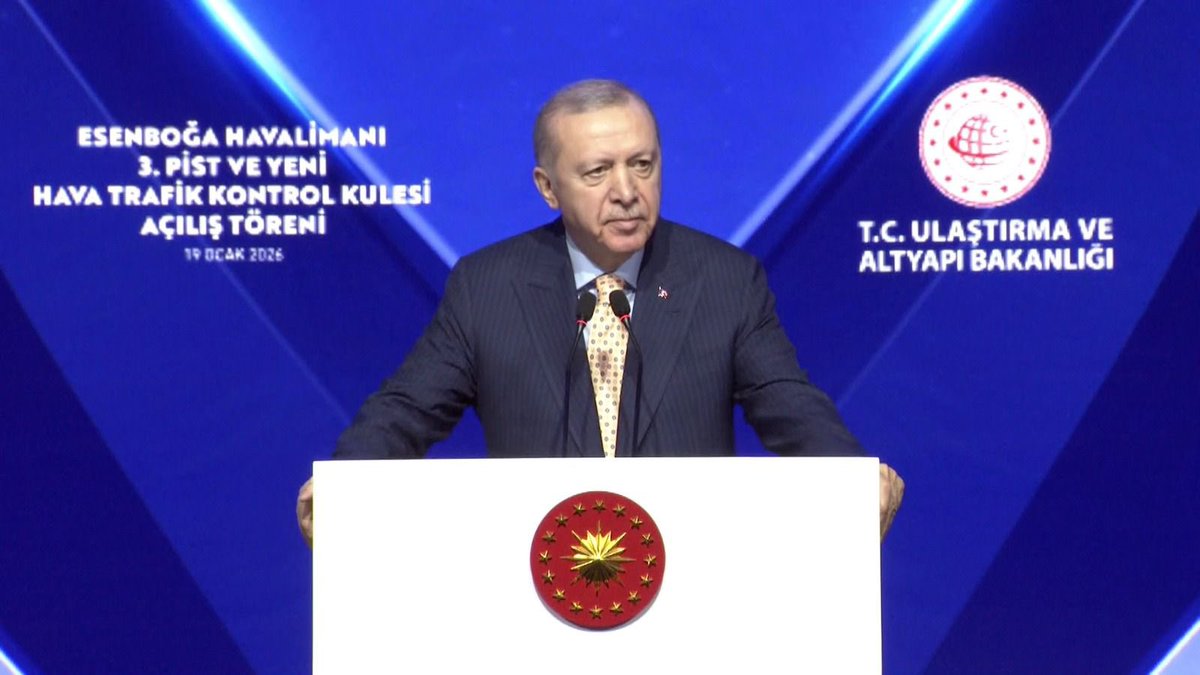 akaraismailoglu's tweet photo. Cumhurbaşkanımız Sn. @RTErdogan'ın teşrifleriyle gerçekleştirilen Esenboğa Havalimanı 3. Pist ve Yeni Hava Trafik Kontrol Kulesi Açılış Töreni'ne katıldık.

Türkiye'yi uluslararası sivil havacılıkta bir marka haline getiren planlı yatırımlarımızı kesintisiz olarak sürdürmeye devam ediyoruz.

Ankara’ya, Esenboğa Havalimanımıza değer katan yeni eserlerimiz, milletimize hayırlı uğurlu olsun.