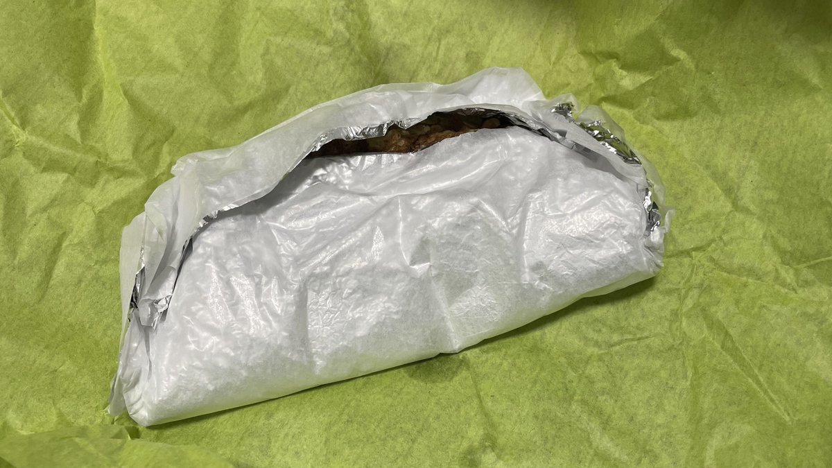 名古屋ローカルフード

折りたたまれたお好み焼きを買いに、名古屋においでよ。