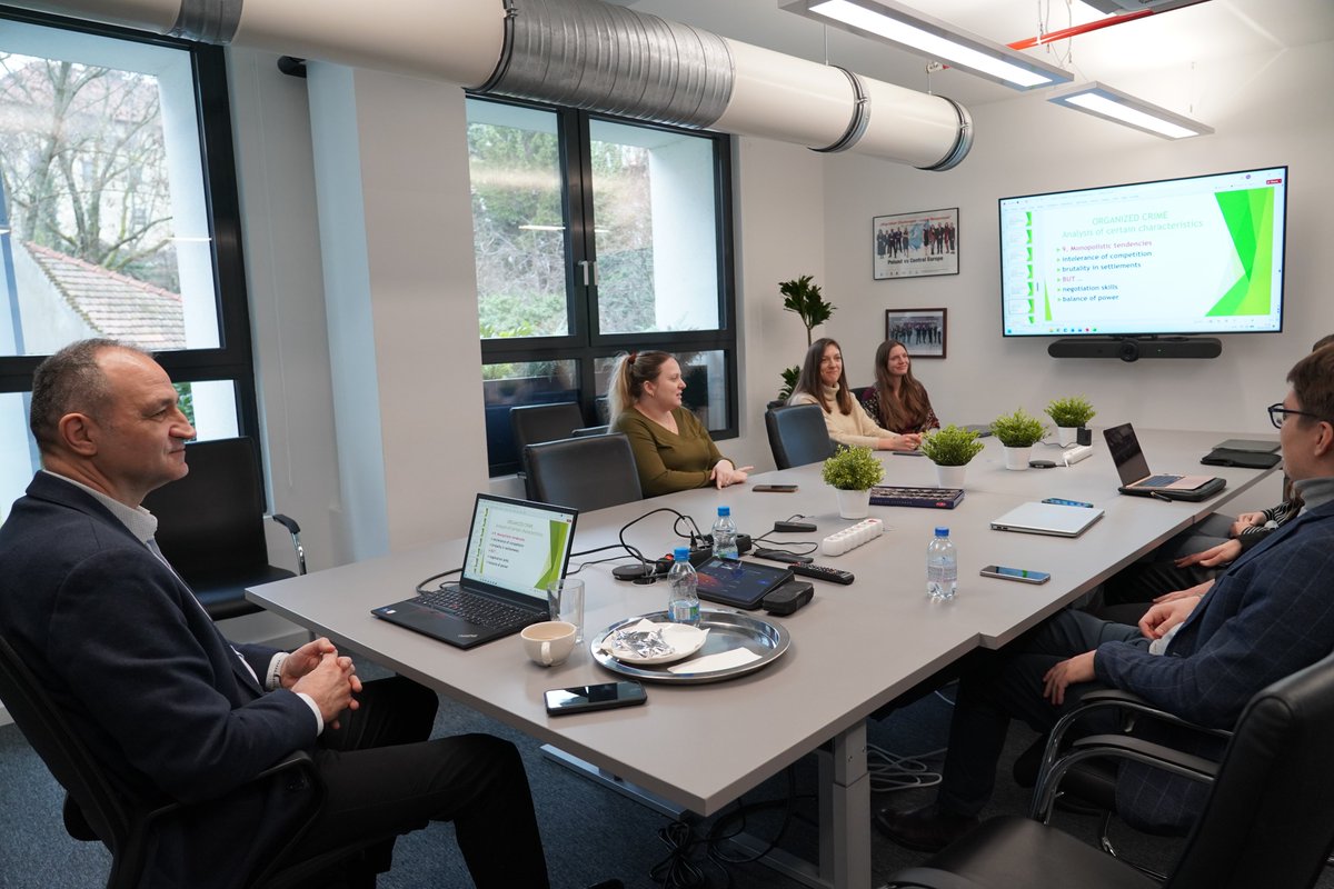 Centraleuropea's tweet image. On December 17th and 18th 2025, professor dr. Milan Škulić delivered a very interesting lecture 📚 on the topic of Organized Crime ⚖️ from the perspective of International Criminal Law 🌍. 

#cea #centraleuropeanacademy #AcademicLecture #legalstudies #InternationalLaw #lectures