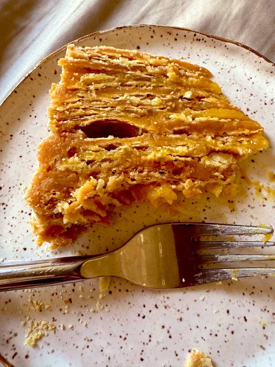 Desayuno con los restos de torta de cumple!